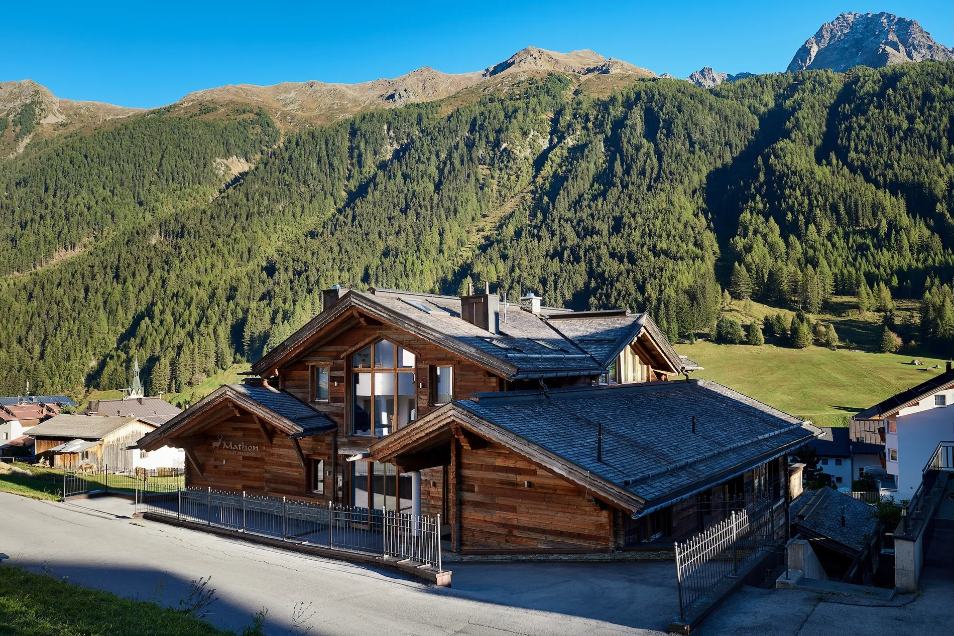 Luxury Residences In Chalet Mathon